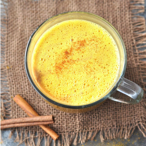 10 Beneficios de tomar "golden milk" (Leche dorada) - Estado Natural