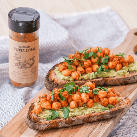 Avocado toast con garbanzos - Estado Natural