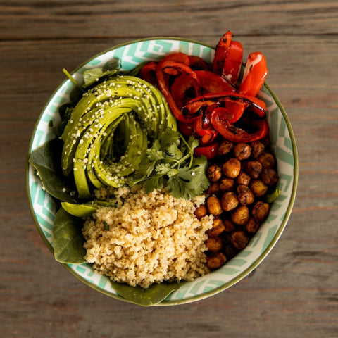 Bowl de Quinoa con Garbanzos Crispy - Estado Natural