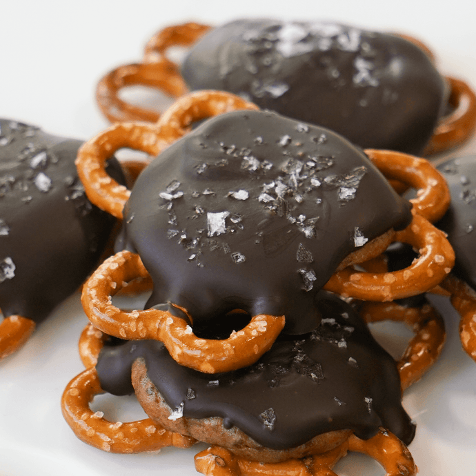 Tortugas de chocolate con pretzels.